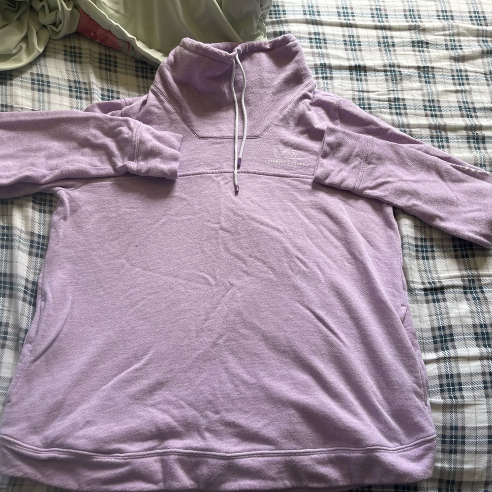 ✨Vineyard Vine✨ Womans large sweatshirt